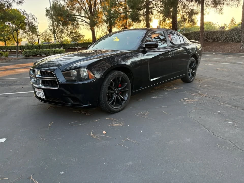 2011 Dodge Charger 7th Gen - Image 3 of 17