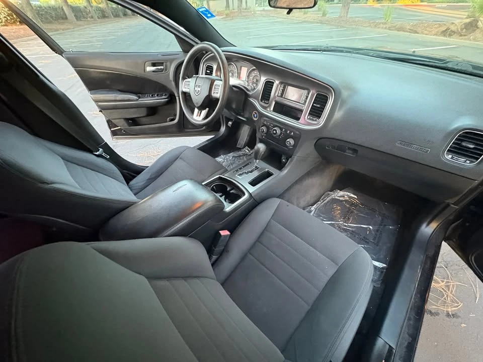 2011 Dodge Charger 7th Gen - Image 11 of 17