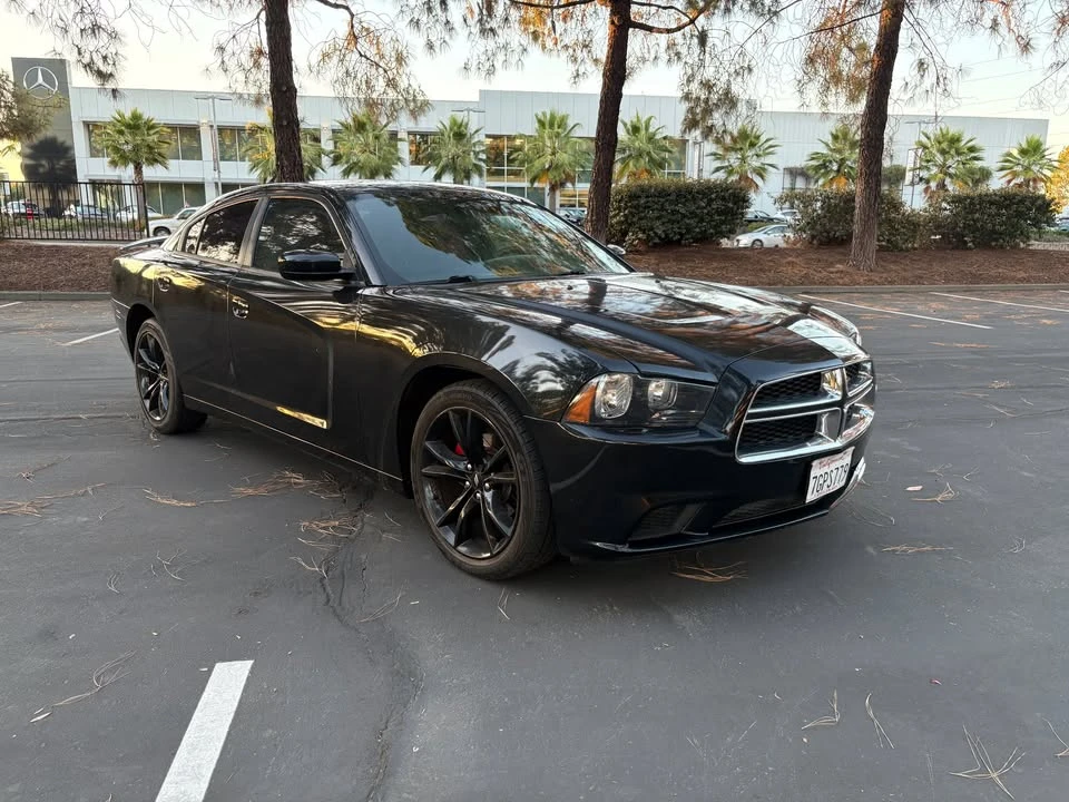 2011 Dodge Charger 7th Gen - Image 2 of 17