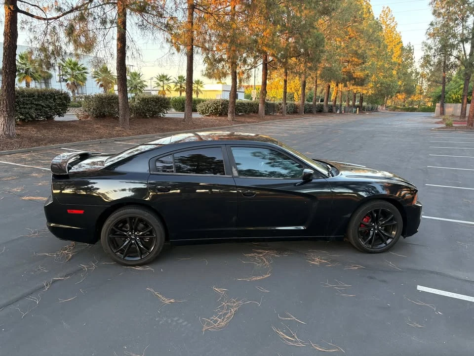 2011 Dodge Charger 7th Gen - Image 6 of 17