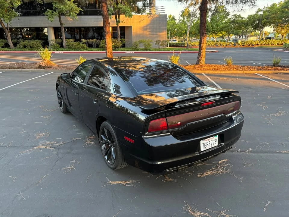 2011 Dodge Charger 7th Gen - Image 4 of 17