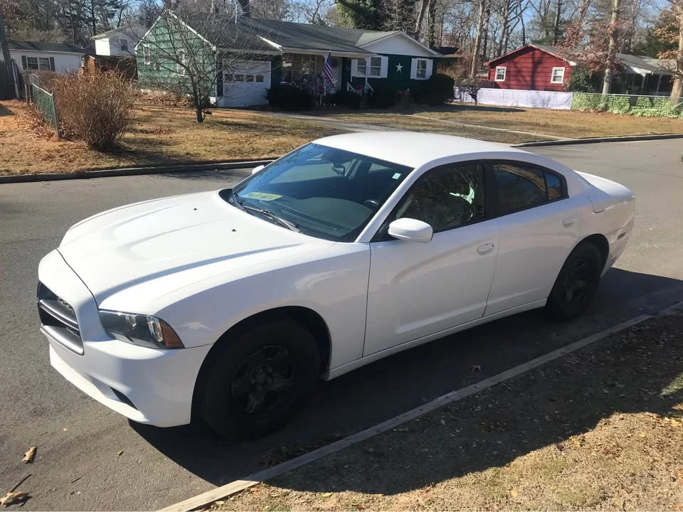 2011 Dodge Charger 7th Gen - Image 2 of 9