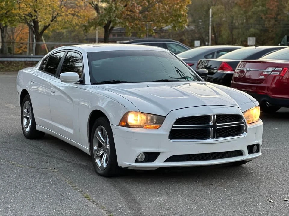 2011 Dodge Charger 7th Gen - Image 3 of 14