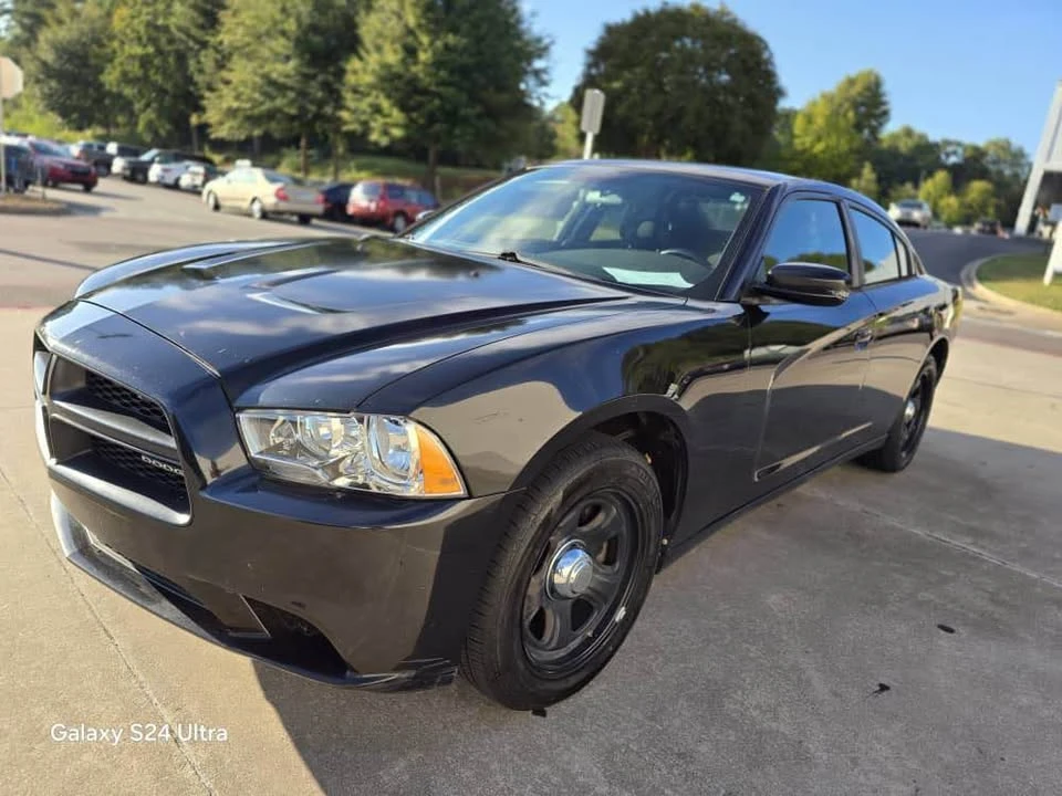 2011 Dodge Charger 7th Gen - Image 2 of 13