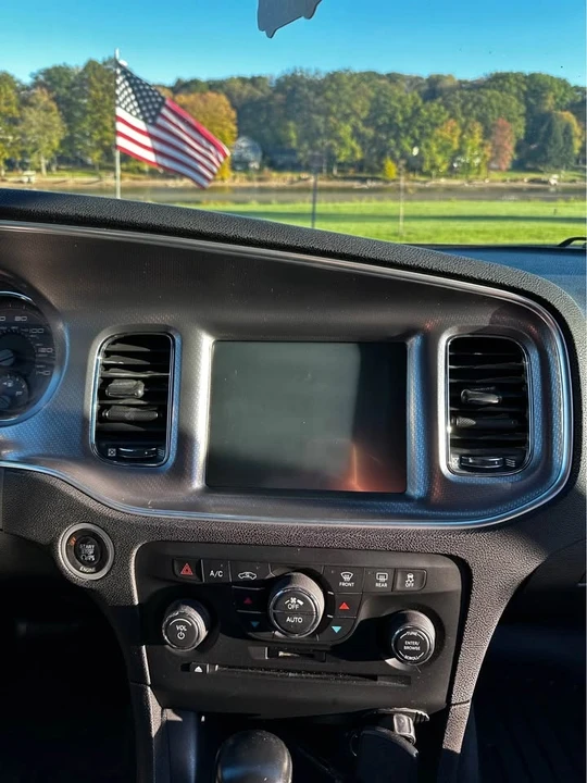 2011 Dodge Charger 7th Gen - Image 11 of 12