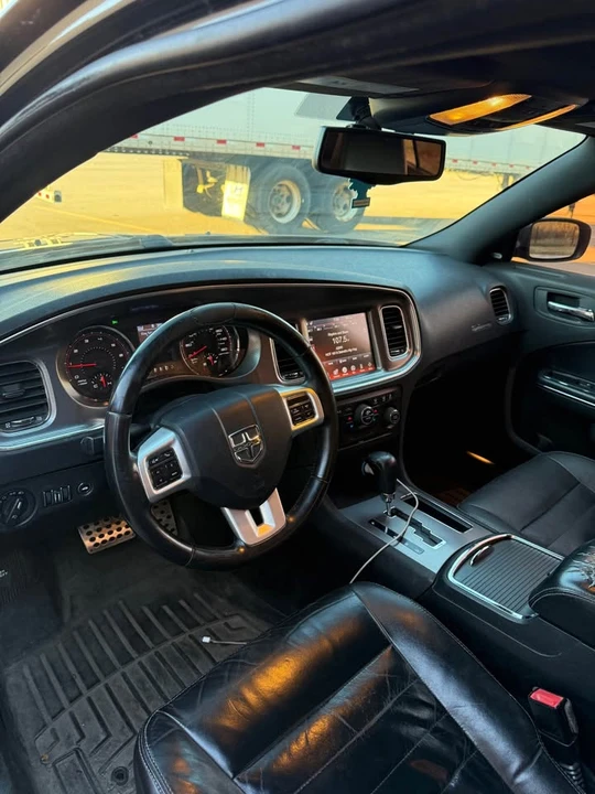 2011 Dodge Charger 7th Gen - Image 5 of 12