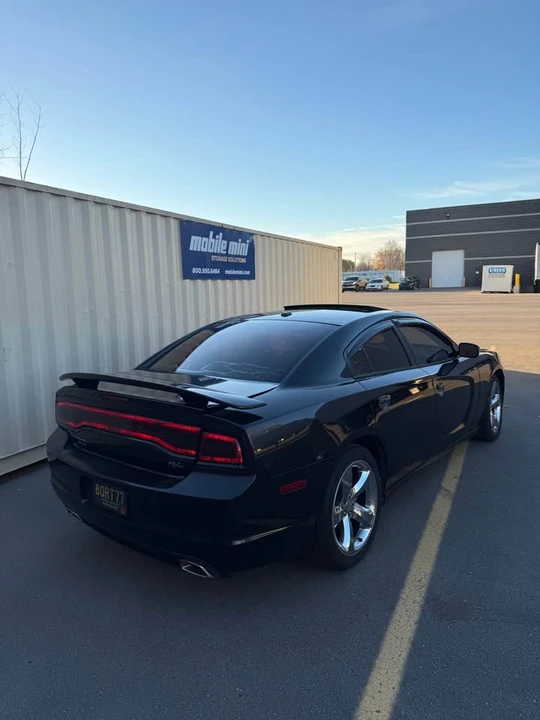 2011 Dodge Charger 7th Gen - Image 4 of 15