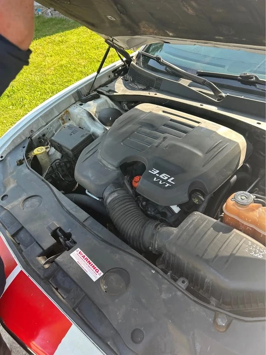 2011 Dodge Charger 6th Gen - Image 5 of 8