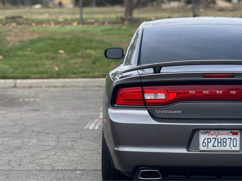 2011 Dodge Charger 7th Gen - Image 7 of 19