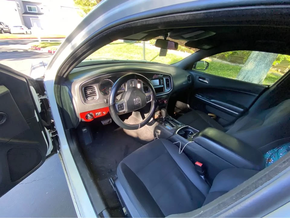 2011 Dodge Charger 7th Gen - Image 5 of 6