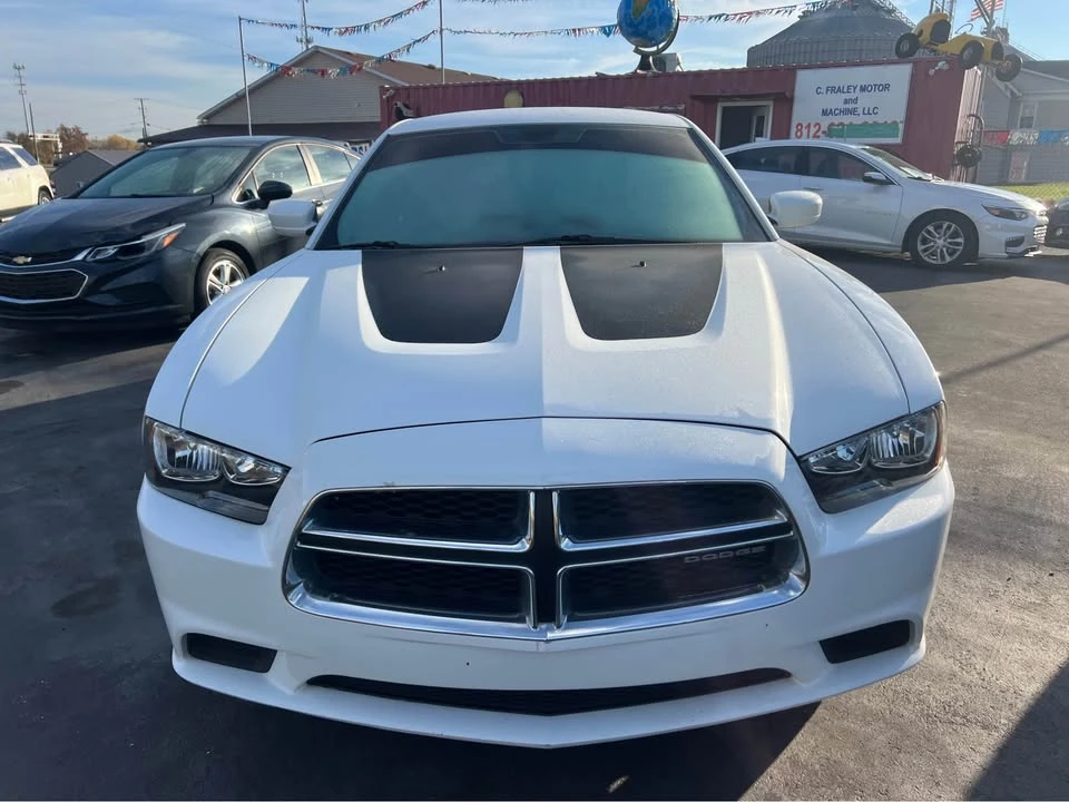 2011 Dodge Charger 7th Gen - Image 2 of 7