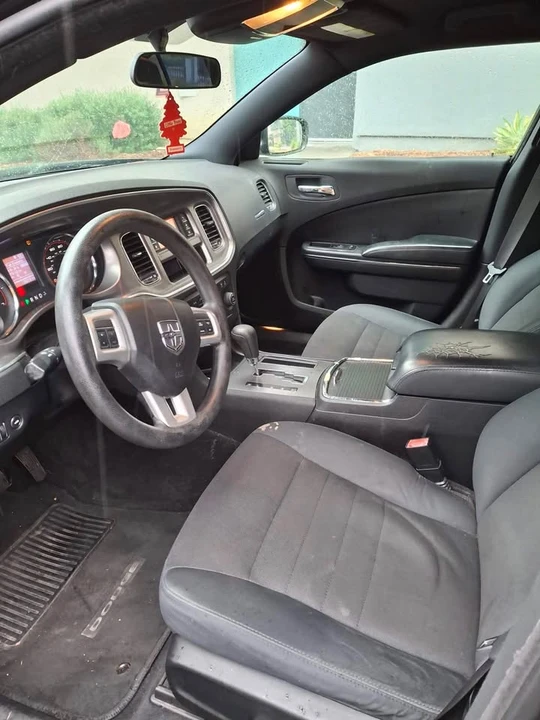 2011 Dodge Charger 7th Gen - Image 6 of 11