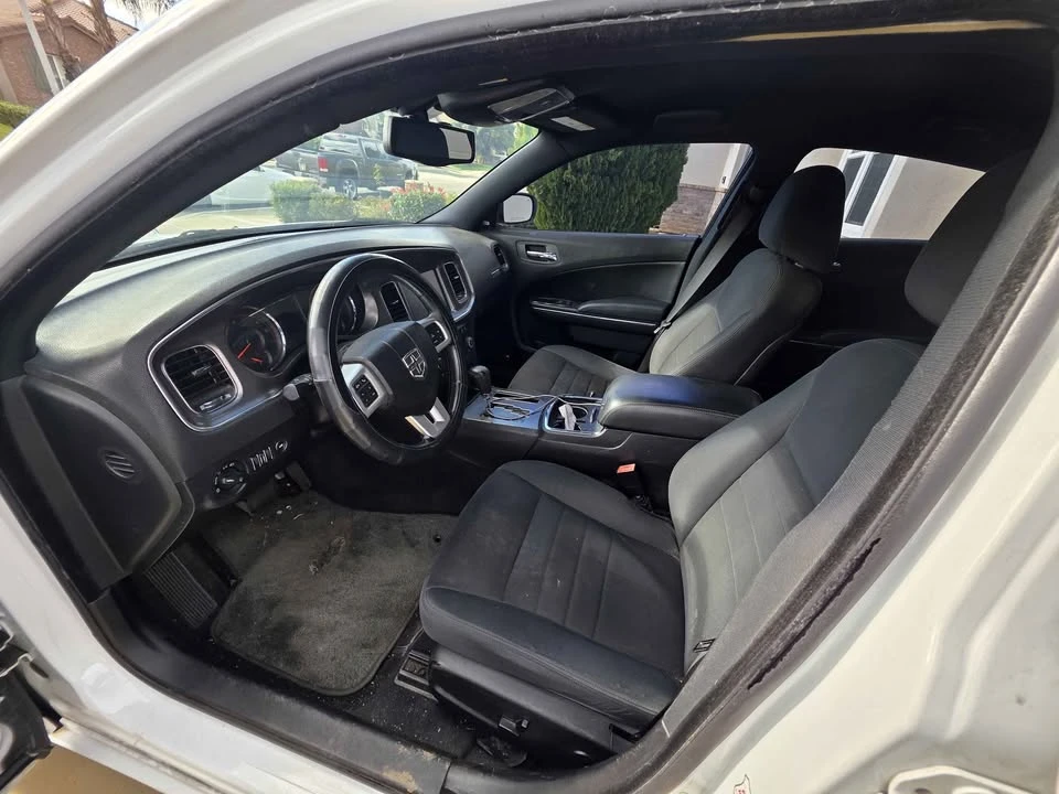 2011 Dodge Charger 7th Gen - Image 5 of 6
