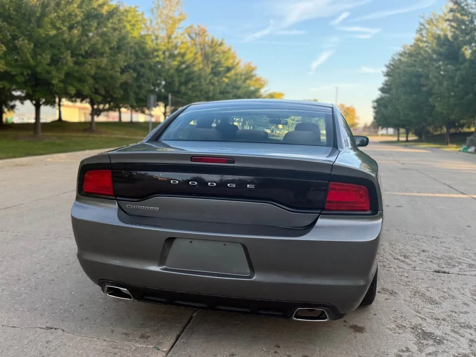 2011 Dodge Charger 7th Gen - Image 9 of 16