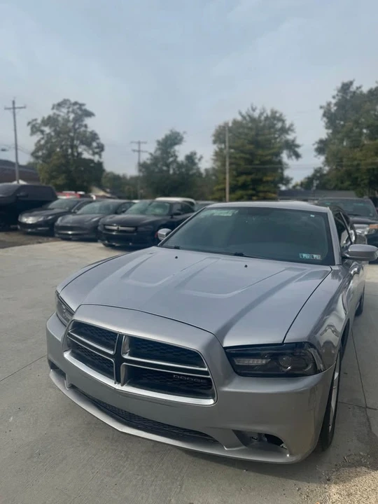 2011 Dodge Charger 6th Gen - Image 3 of 7