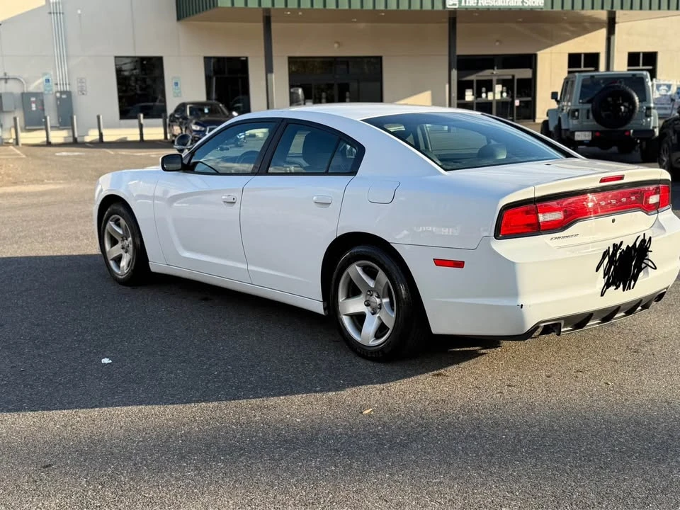 2011 Dodge Charger 7th Gen - Image 3 of 9