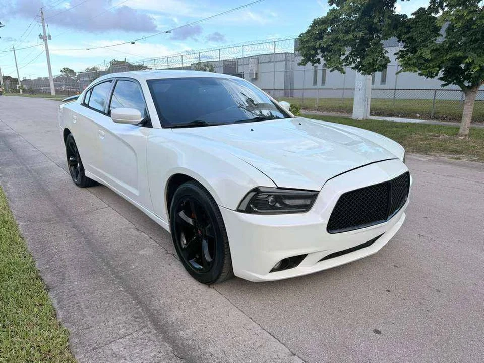 2011 Dodge Charger 6th Gen - Image 2 of 11