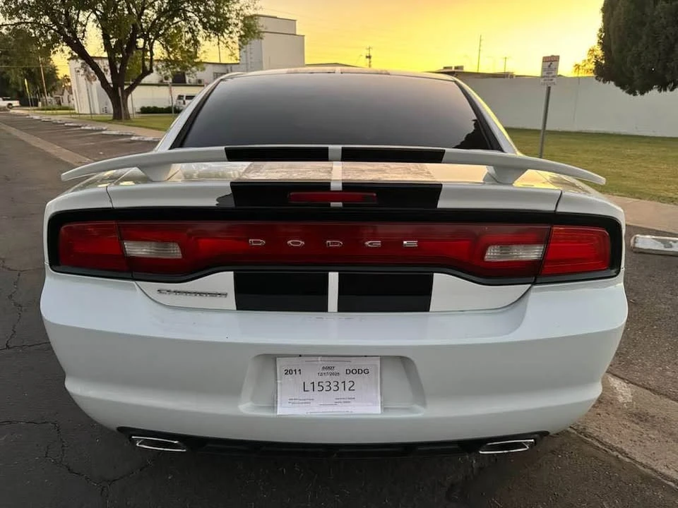 2011 Dodge Charger 6th Gen - Image 3 of 11