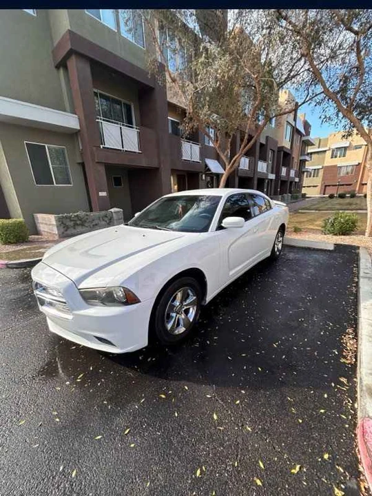 2011 Dodge Charger 7th Gen - Image 4 of 4