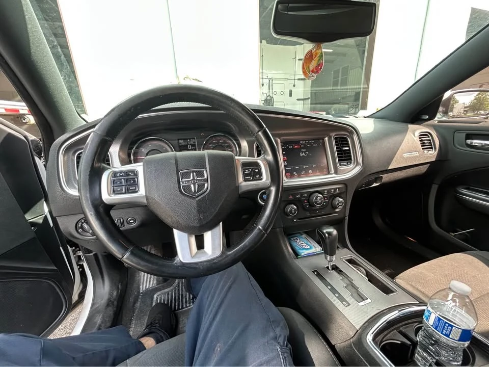 2011 Dodge Charger 7th Gen - Image 5 of 5