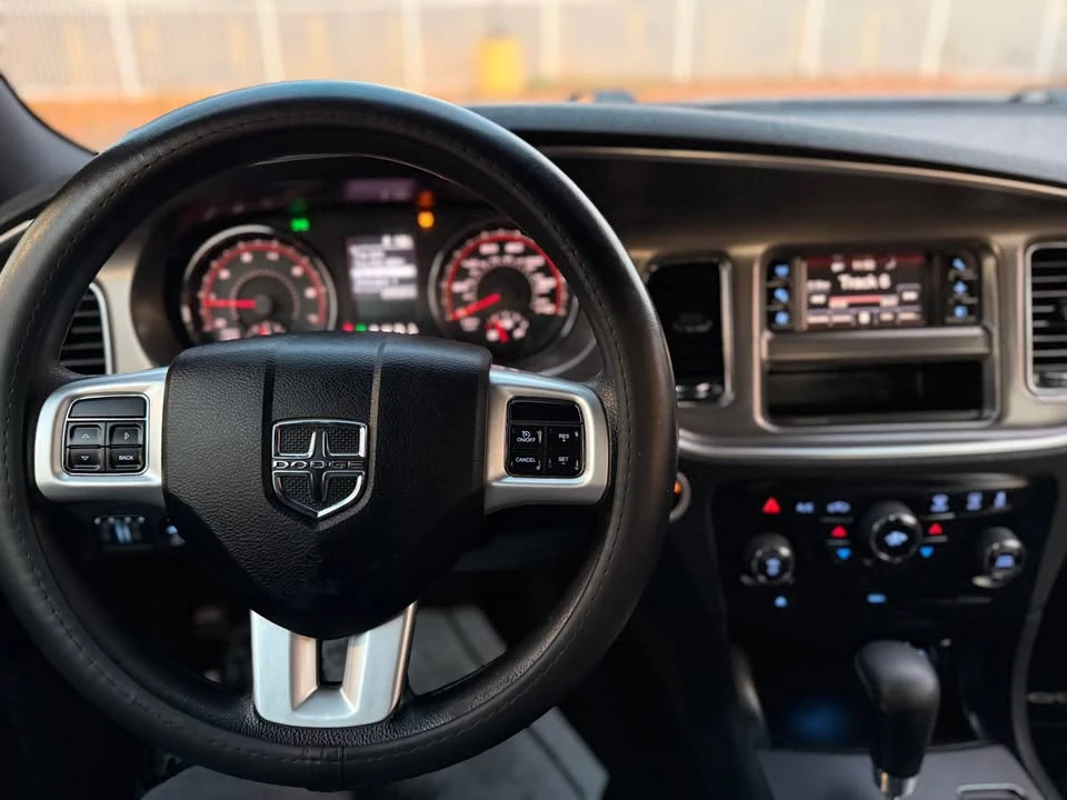 2011 Dodge Charger 7th Gen - Image 12 of 13