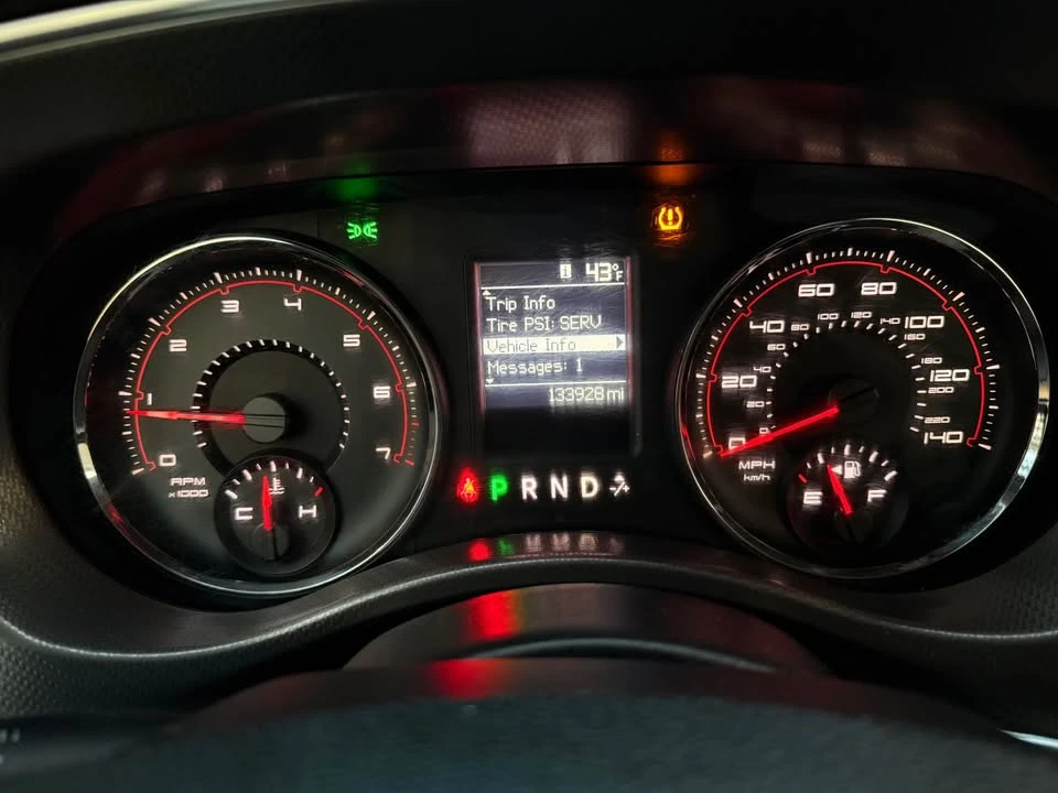 2011 Dodge Charger 7th Gen - Image 11 of 13