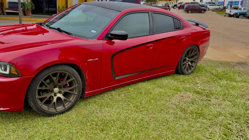 2011 Dodge Charger 7th Gen - Image 2 of 2