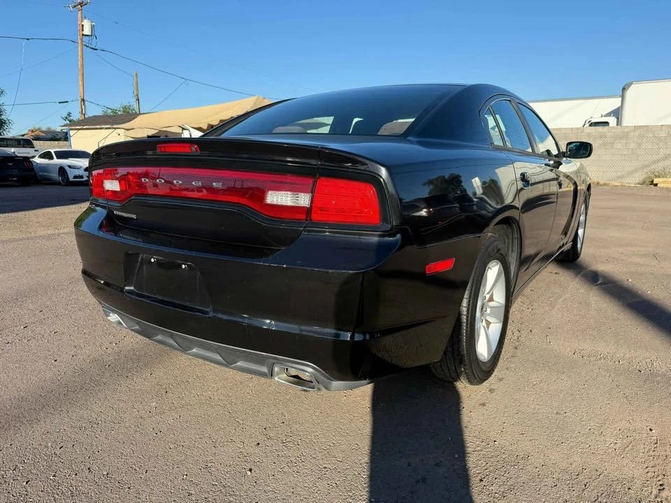 2011 Dodge Charger 7th Gen - Image 4 of 8