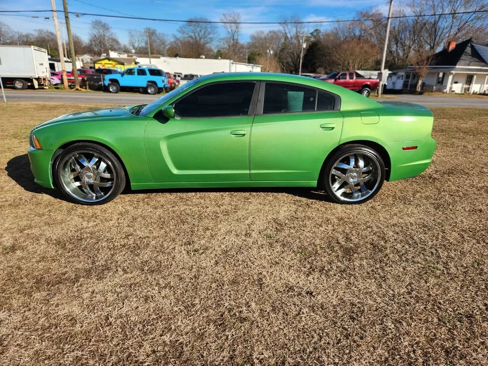 2011 Dodge Charger 6th Gen - Image 3 of 10