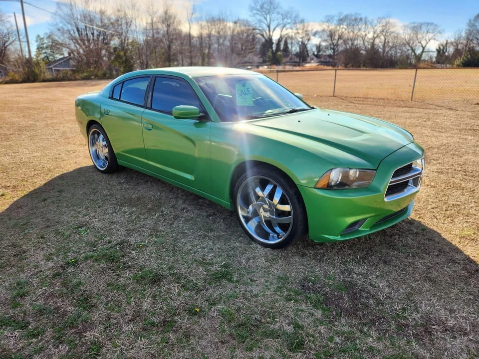2011 Dodge Charger 6th Gen - Image 2 of 10