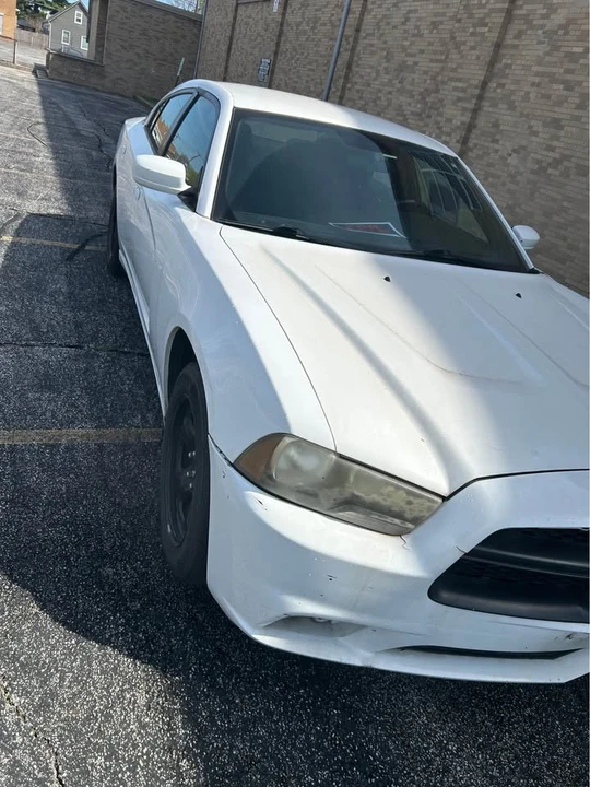 2011 Dodge Charger 7th Gen - Image 2 of 8