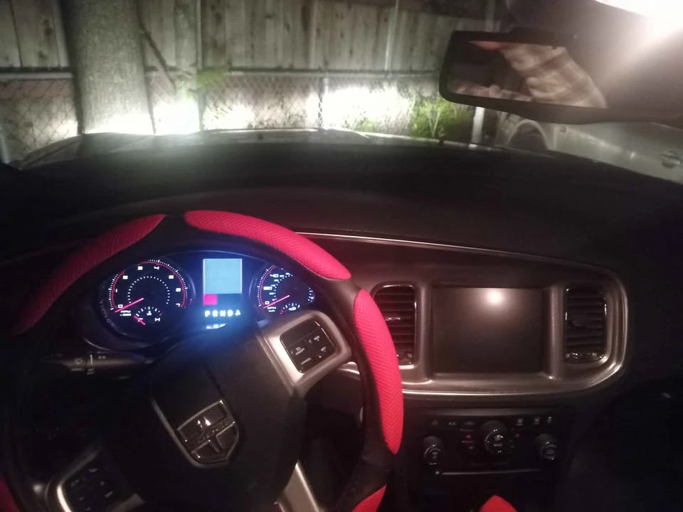 2011 Dodge Charger 6th Gen - Image 5 of 13