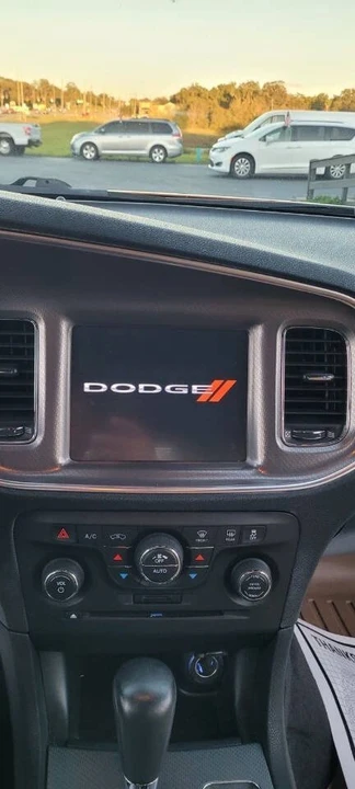 2011 Dodge Charger 7th Gen - Image 7 of 19