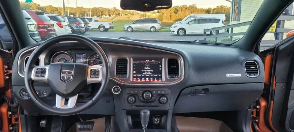 2011 Dodge Charger 7th Gen - Image 12 of 19