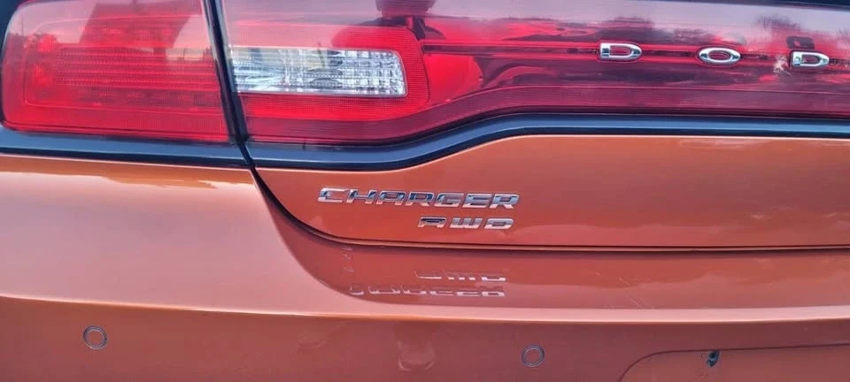 2011 Dodge Charger 7th Gen - Image 17 of 19