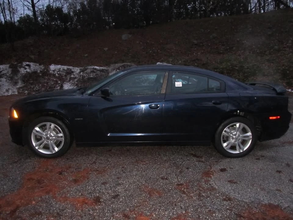 2011 Dodge Charger 6th Gen - Image 6 of 10
