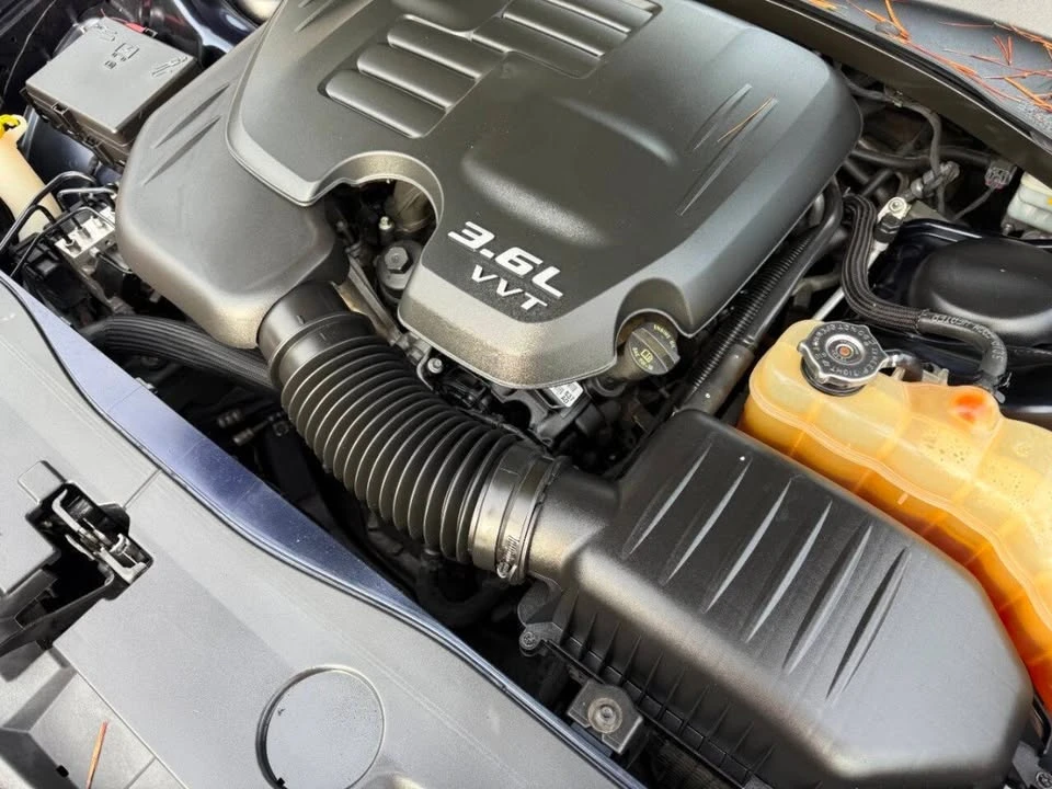 2011 Dodge Charger 7th Gen - Image 11 of 20