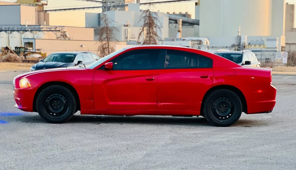 2011 Dodge Charger 7th Gen - Image 3 of 14