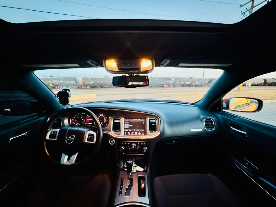 2011 Dodge Charger 7th Gen - Image 8 of 14