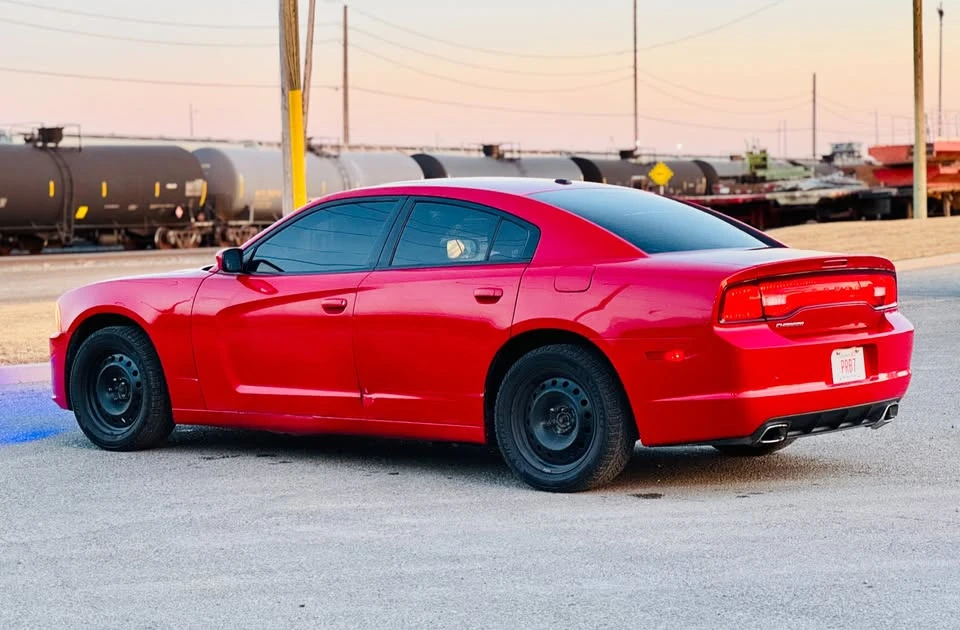 2011 Dodge Charger 7th Gen - Image 2 of 18