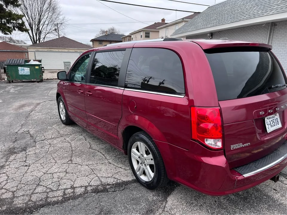 2011 Dodge Caravan - Image 4 of 9