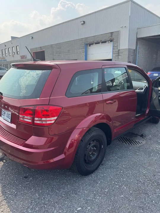 2011 Dodge Journey - Image 2 of 5