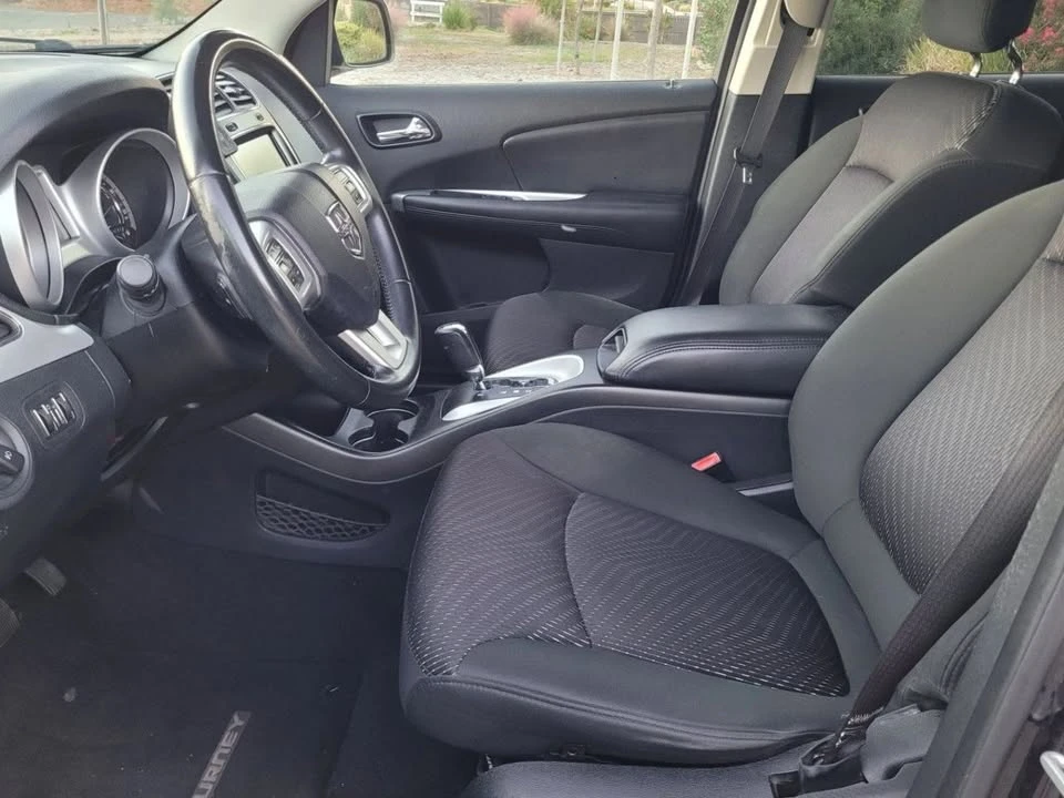 2011 Dodge Journey - Image 11 of 14