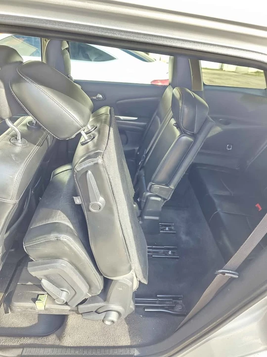 2011 Dodge Journey - Image 14 of 15