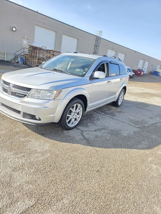 2011 Dodge Journey - Image 2 of 15
