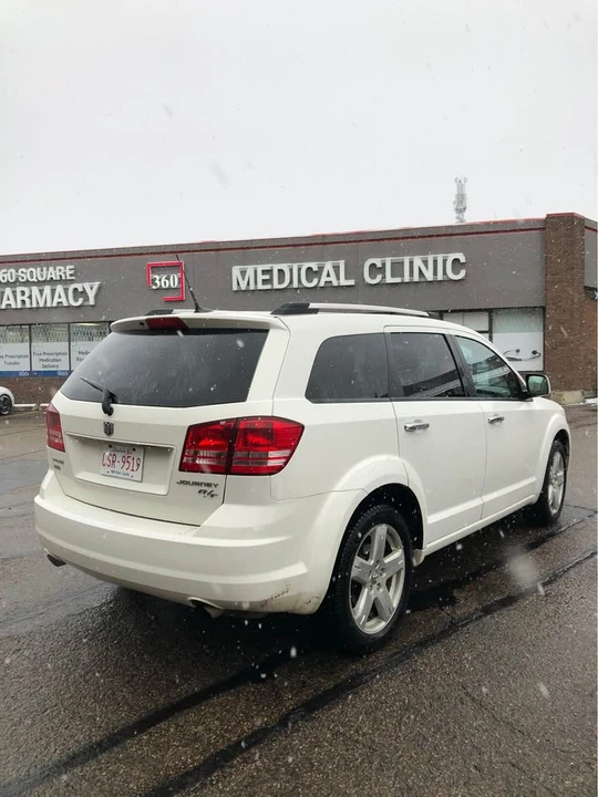2011 Dodge Journey - Image 4 of 13