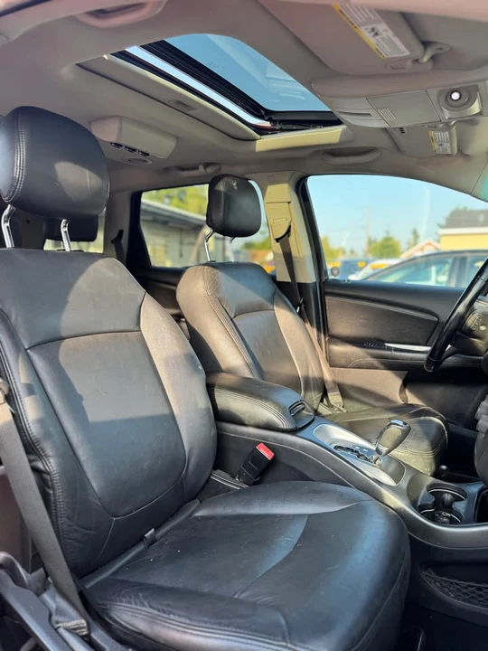 2011 Dodge Journey - Image 9 of 18