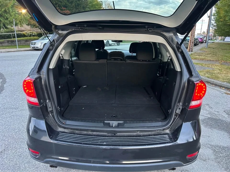 2011 Dodge Journey - Image 5 of 10