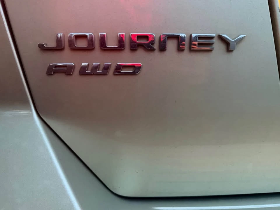 2011 Dodge Journey - Image 7 of 12