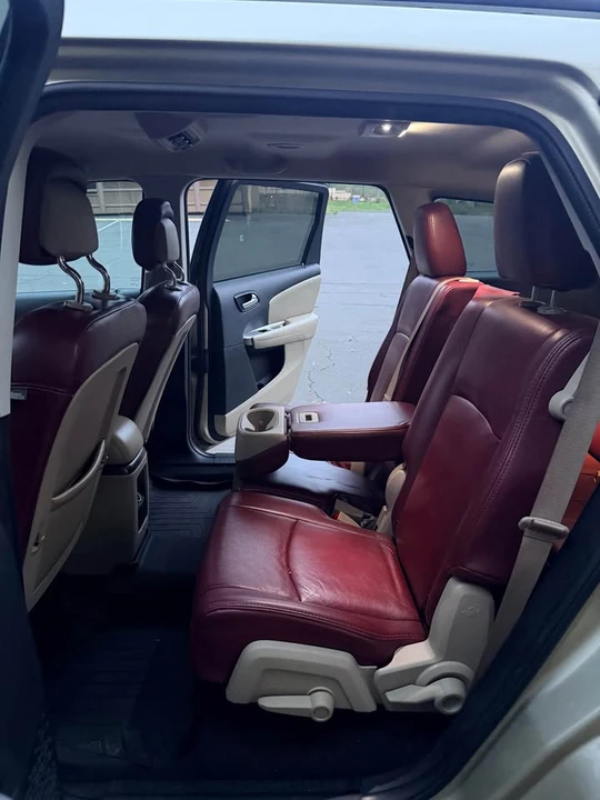 2011 Dodge Journey - Image 11 of 12
